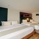 Golden Tulip Mandison Suites